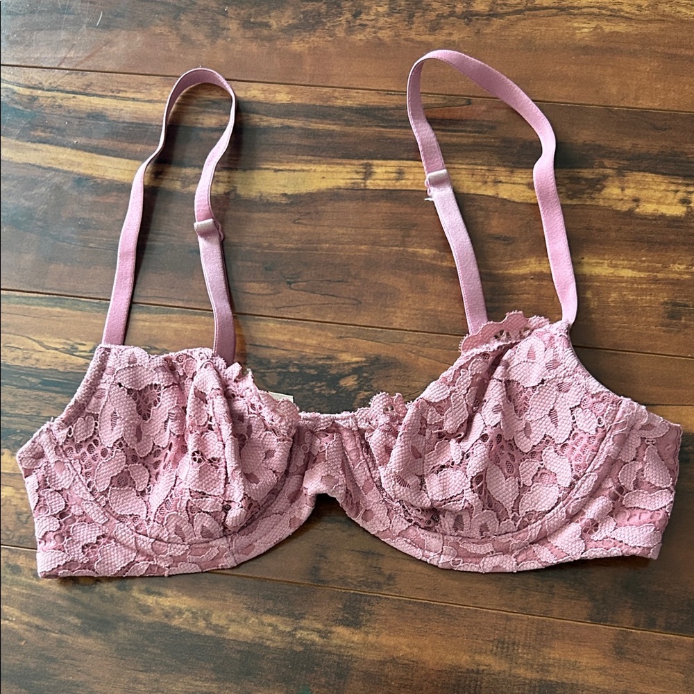 Victoria’s Secret 32B Balconet Bra